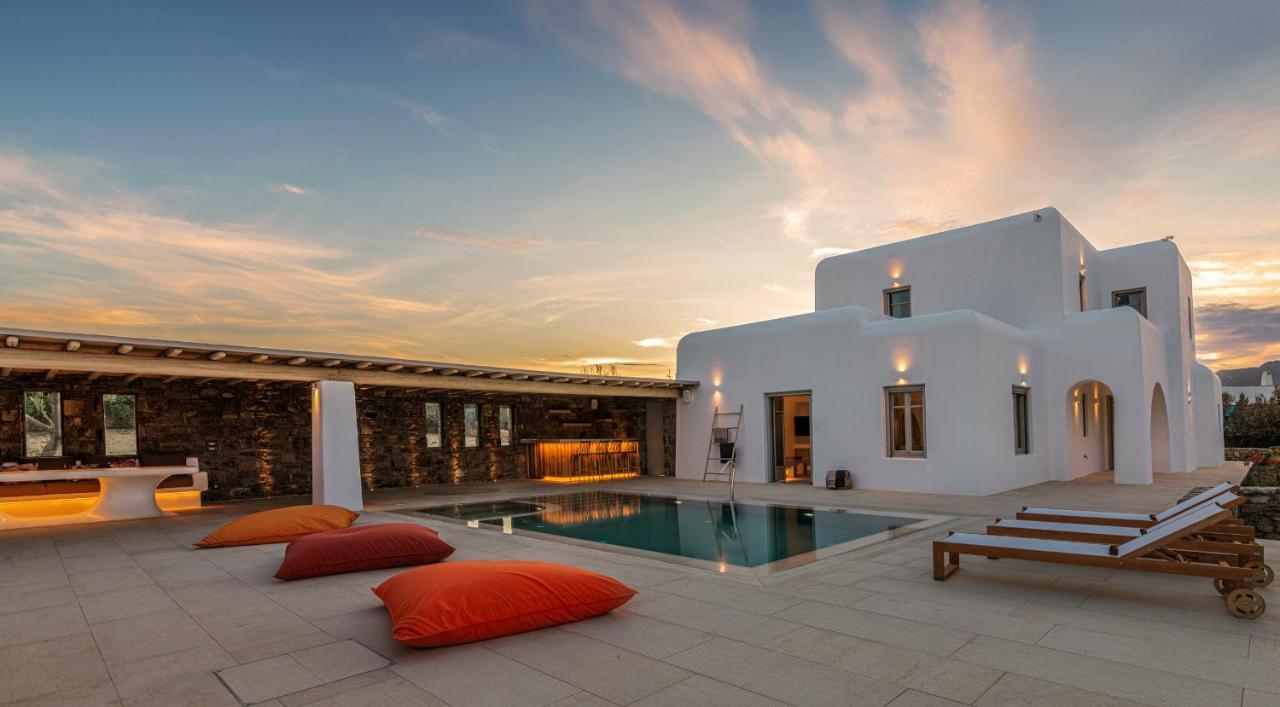 Mykonos Ag Villas In Ftelia Beach 외부 사진