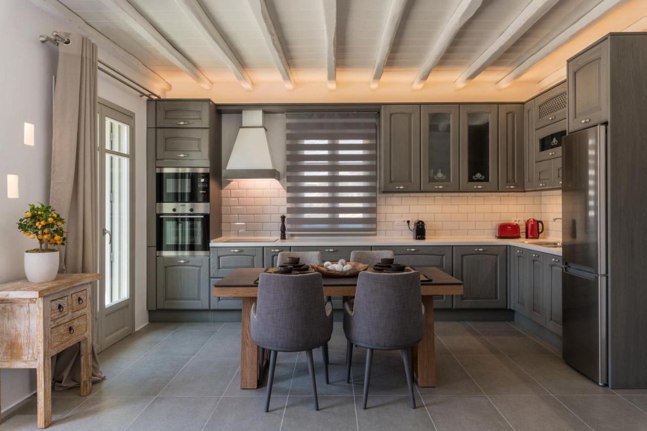 Mykonos Ag Villas In Ftelia Beach 외부 사진